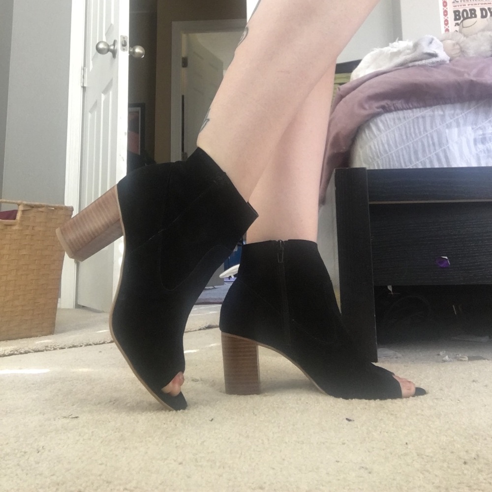 Steve Madden Black Leather Ankle Boots